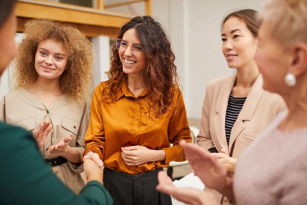Comment utiliser le marketing digital pour promouvoir les initiatives de développement durable d'une entreprise ?